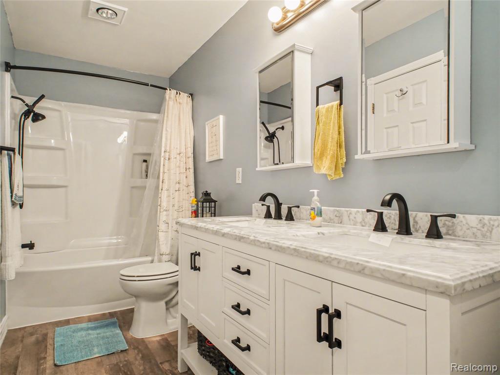 5430 W Frances Road, Clio, MI 48420 — Photo 17
