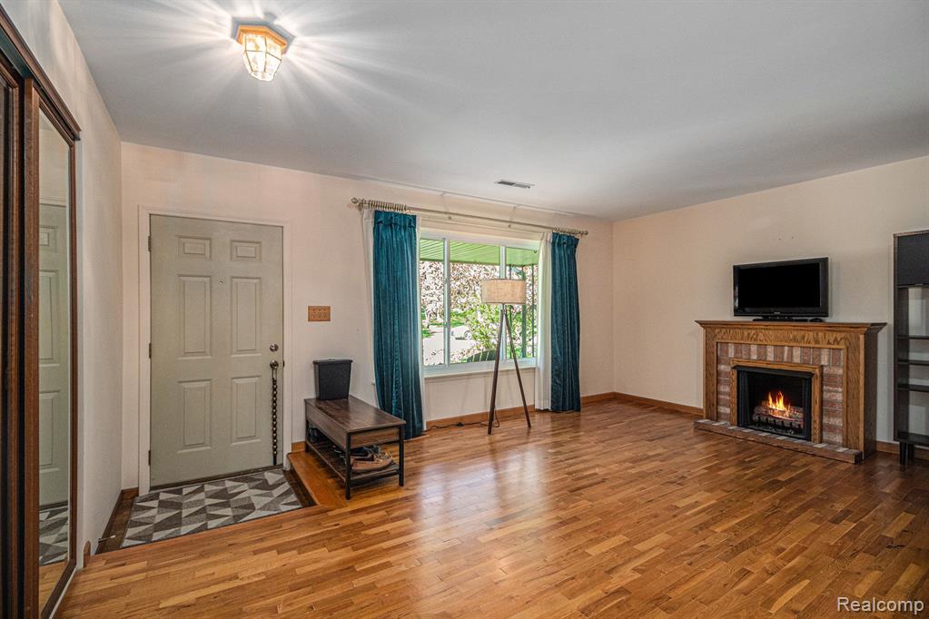 506 SPRINGBROOK, Saline, MI 48176 — Photo 6