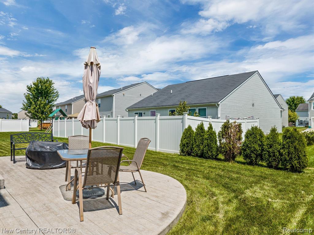8421 Walnut Hill, Dexter, MI 48130 — Photo 42