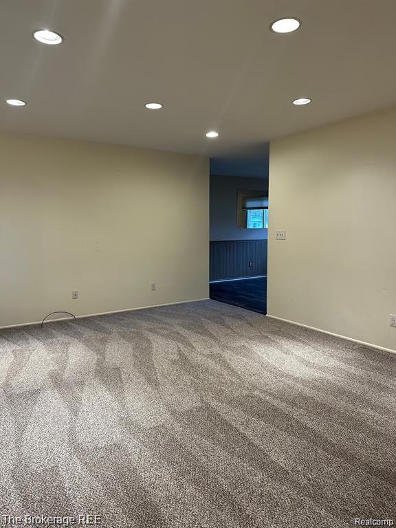 9153 DEL RIO Drive, Grand Blanc, MI 48439 — Photo 9