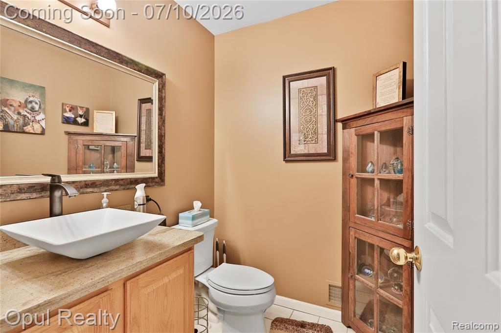 7725 Partridge Hill Drive, Brighton, MI 48116 — Photo 23