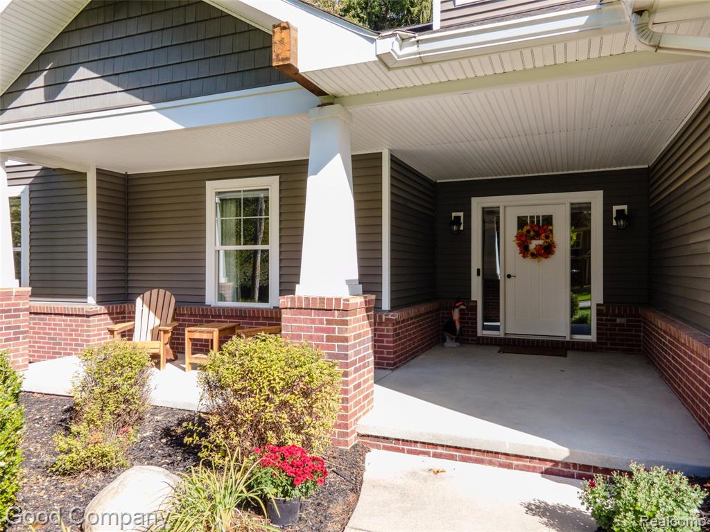 8726 Sunrise Mist Drive, Pinckney, MI 48169 — Photo 47