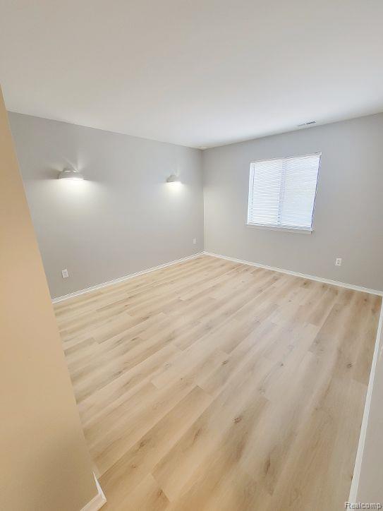 16544 Clarkson Drive, 36, Fraser, MI 48026 — Photo 4