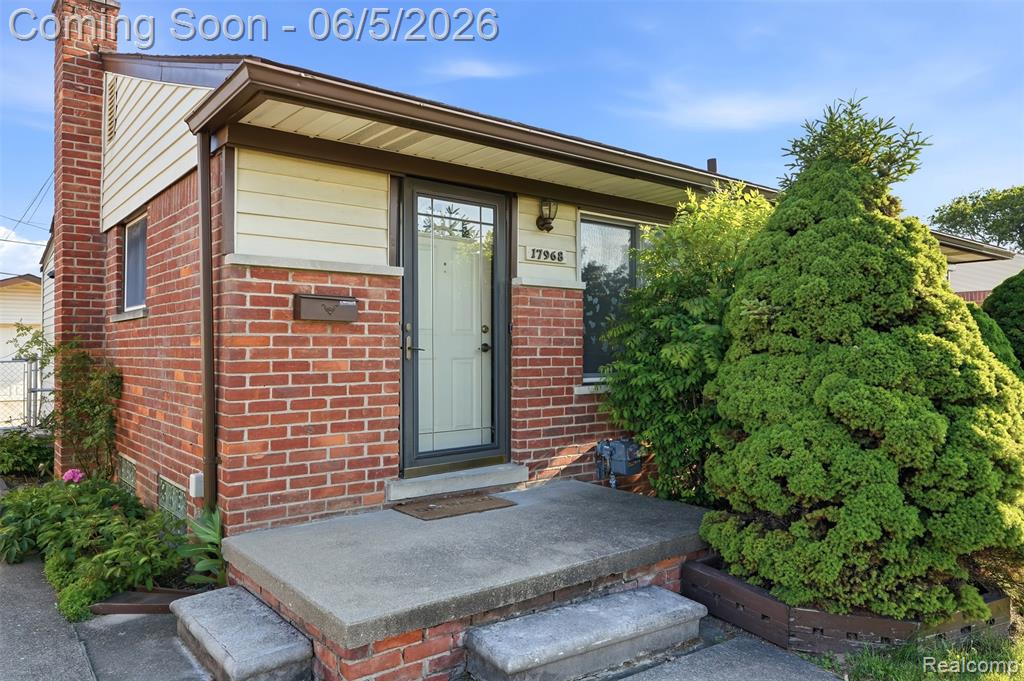 17968 Summer Lane S, Fraser, MI 48026 — Photo 3