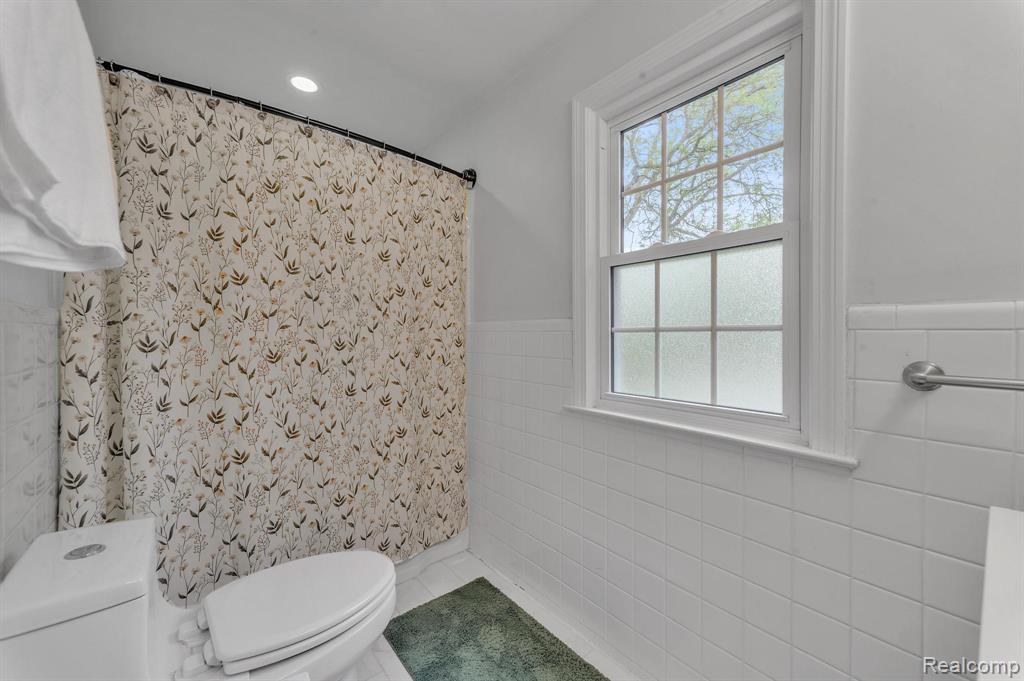 421 Maison Road, Grosse Pointe Farms, MI 48236 — Photo 30