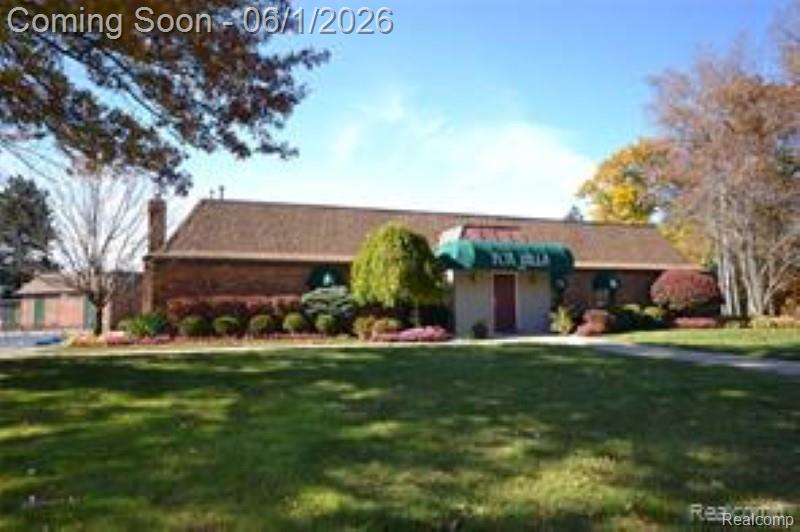 1707 Fox River Drive, Bloomfield Hills, MI 48304 — Photo 32