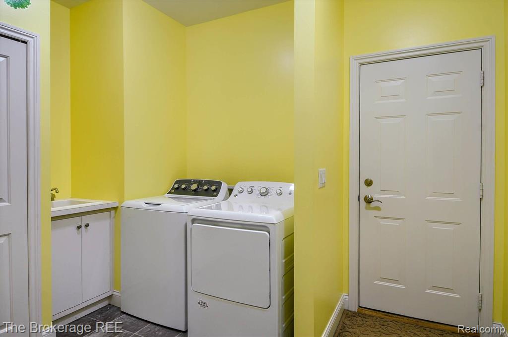 8441 MAPLEVIEW Drive, Davison, MI 48423 — Photo 24