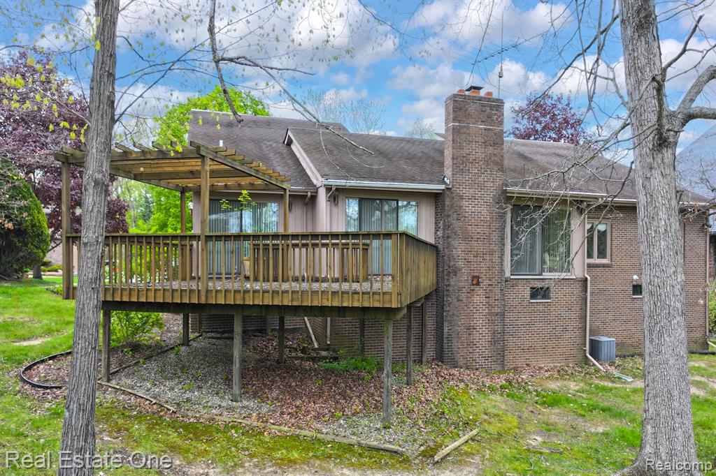 20080 Longridge Court, Northville, MI 48167 — Photo 7