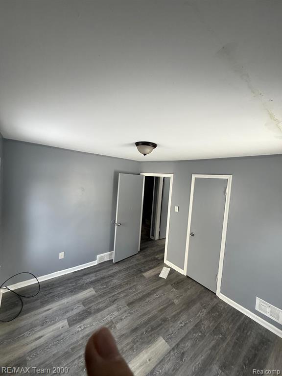 6739 Plainview Avenue, Detroit, MI 48228 — Photo 7