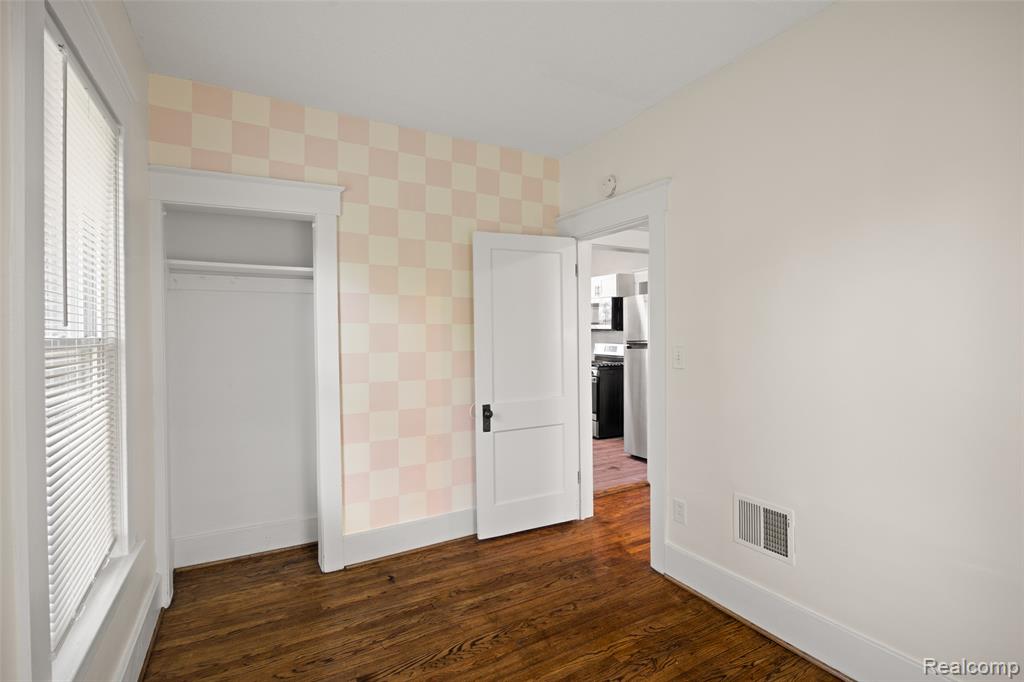 556 E Troy Street, Ferndale, MI 48220 — Photo 12