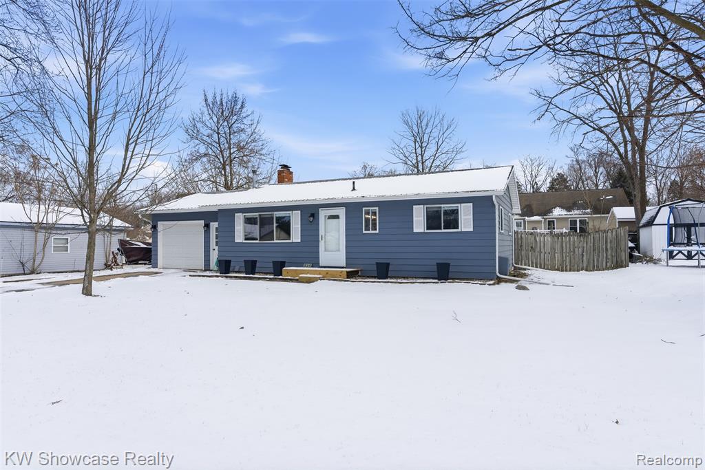 214 Willow Lane, Linden, MI 48451 — Photo 3