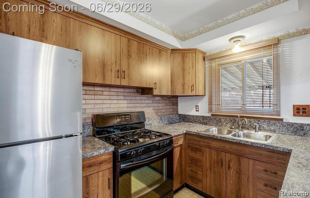 4644 Kingsley Drive, Warren, MI 48092 — Photo 10