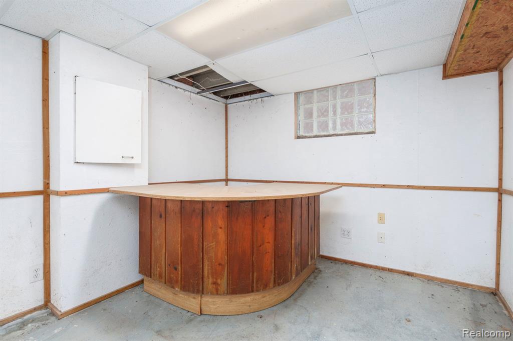 635 E Tennyson Avenue, Pontiac, MI 48340 — Photo 19