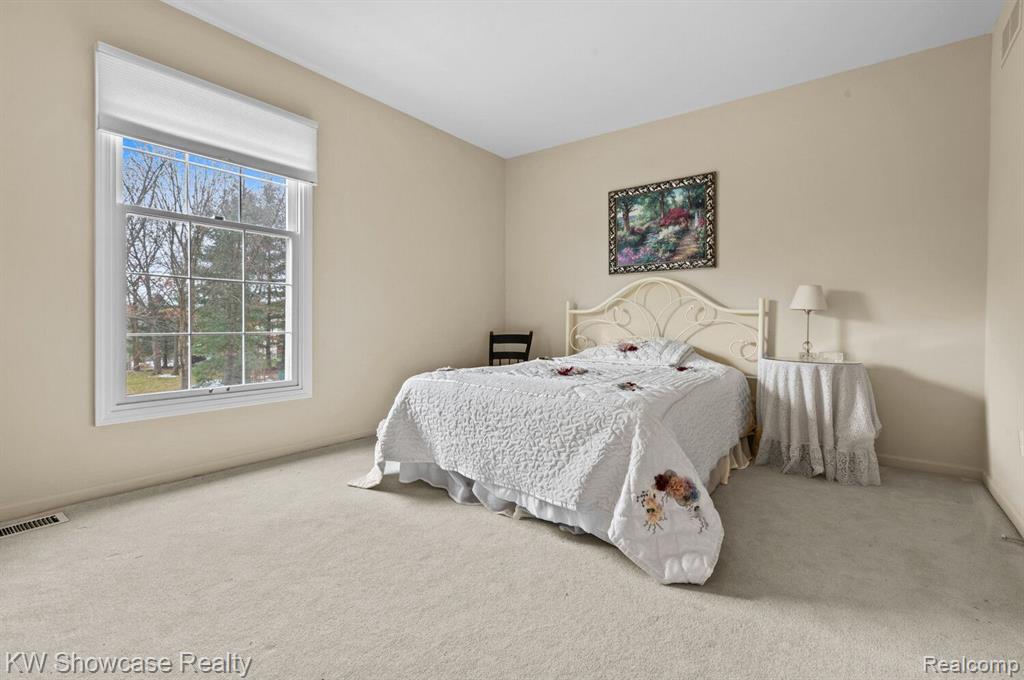 5294 BRIDGE Trail E, Commerce Twp, MI 48382 — Photo 28