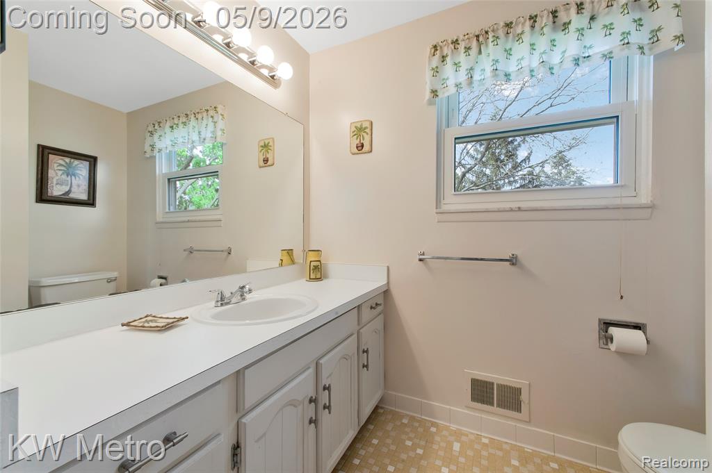 477 Coldiron Drive, Rochester Hills, MI 48307 — Photo 27