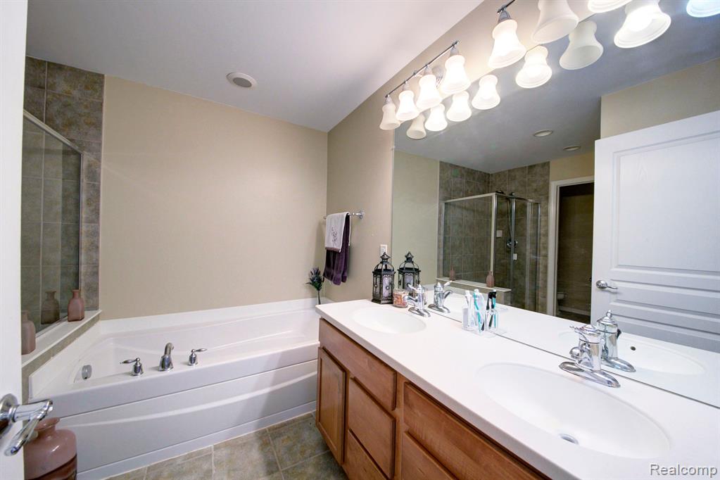 1947 VANDERBILT Road, Canton, MI 48188 — Photo 27