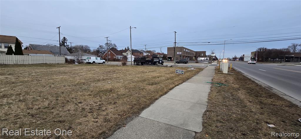 7800 Schaefer Road, Dearborn, MI 48126 — Photo 2
