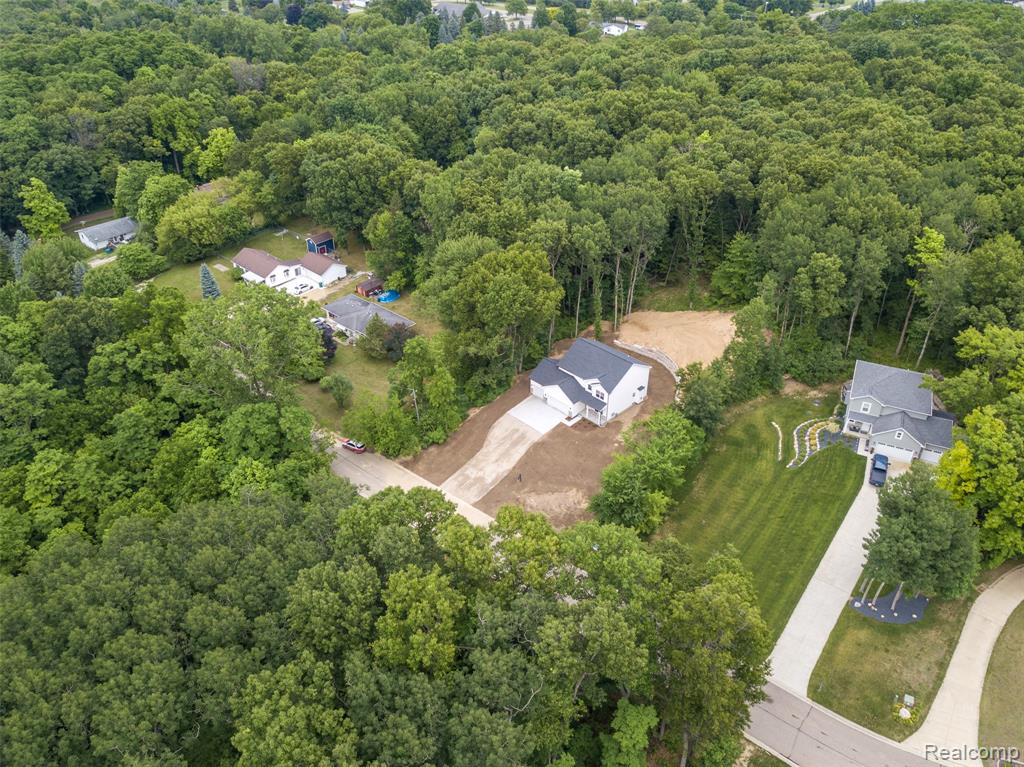 16085 Catalpa Ridge Drive, Holly, MI 48442 — Photo 39