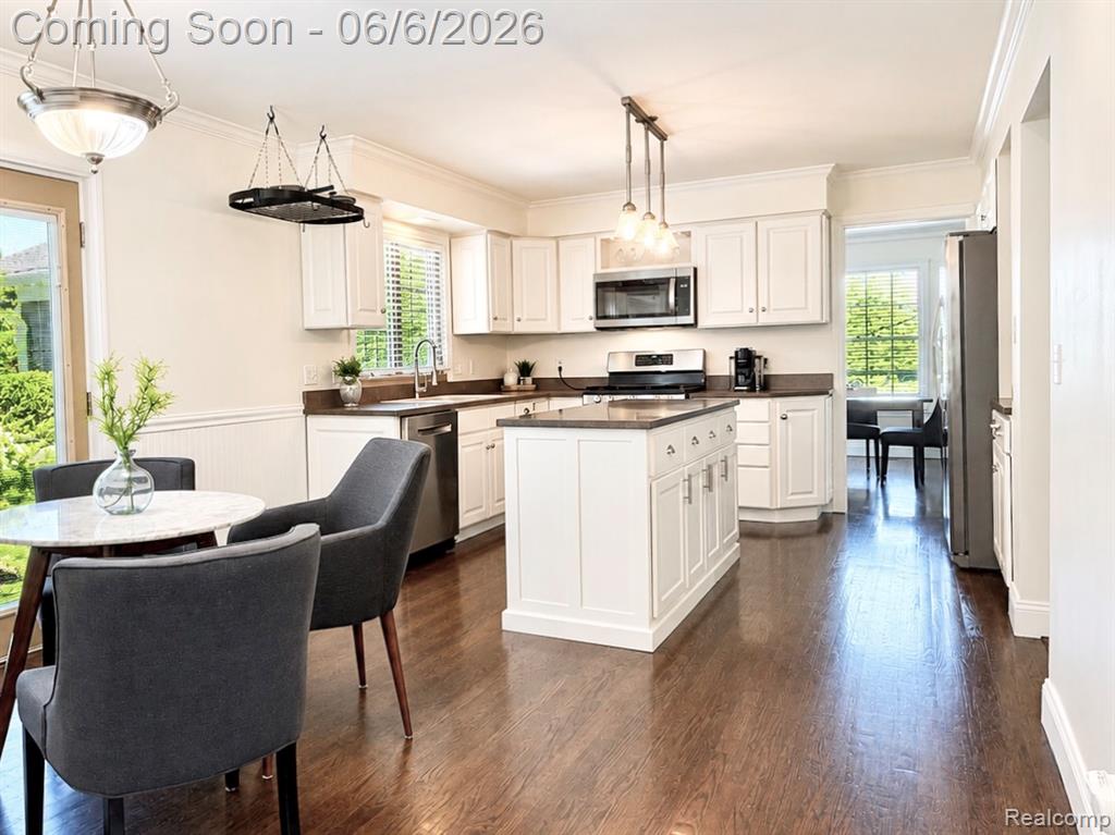 5330 Aintree Road, Rochester, MI 48306 — Photo 8
