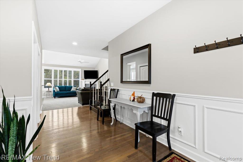 567 NAPA VALLEY Drive, Milford, MI 48381 — Photo 12