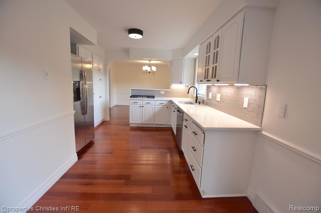 4217 COVERED BRIDGE Road, Bloomfield Hills, MI 48302 — Photo 12