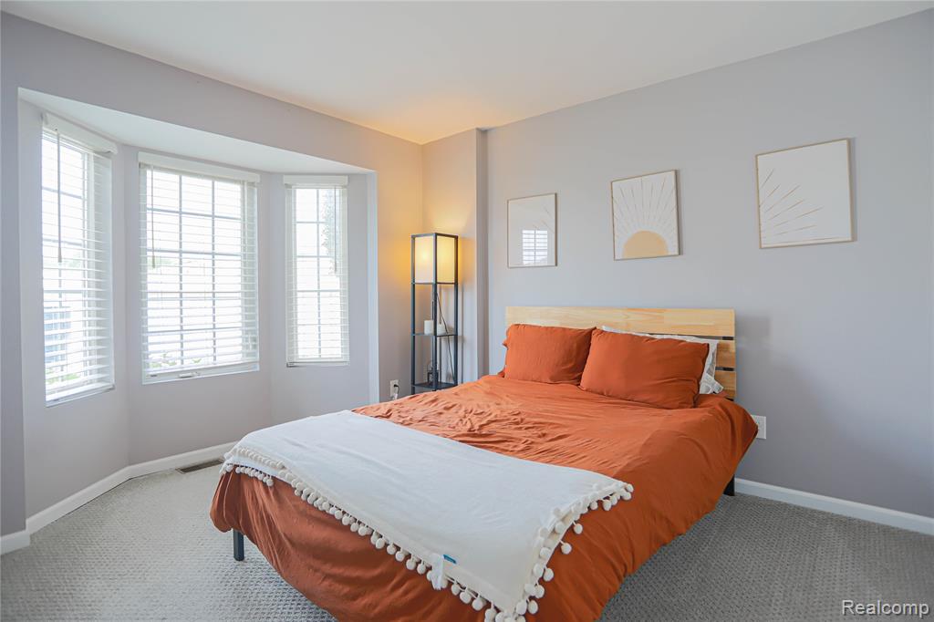 50578 Woodbury Drive, New Baltimore, MI 48047 — Photo 9