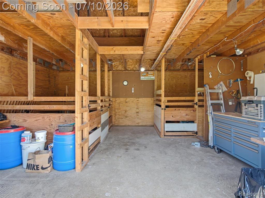 670 W Snell Road, Rochester, MI 48306 — Photo 57