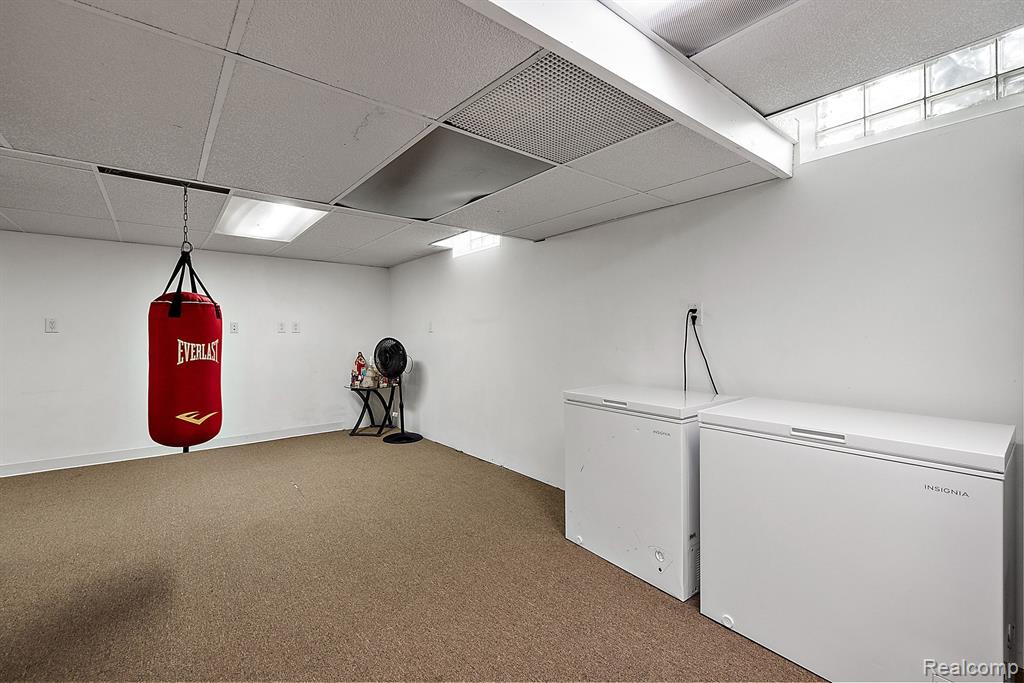 41951 UTICA Road, Sterling Heights, MI 48313 — Photo 34