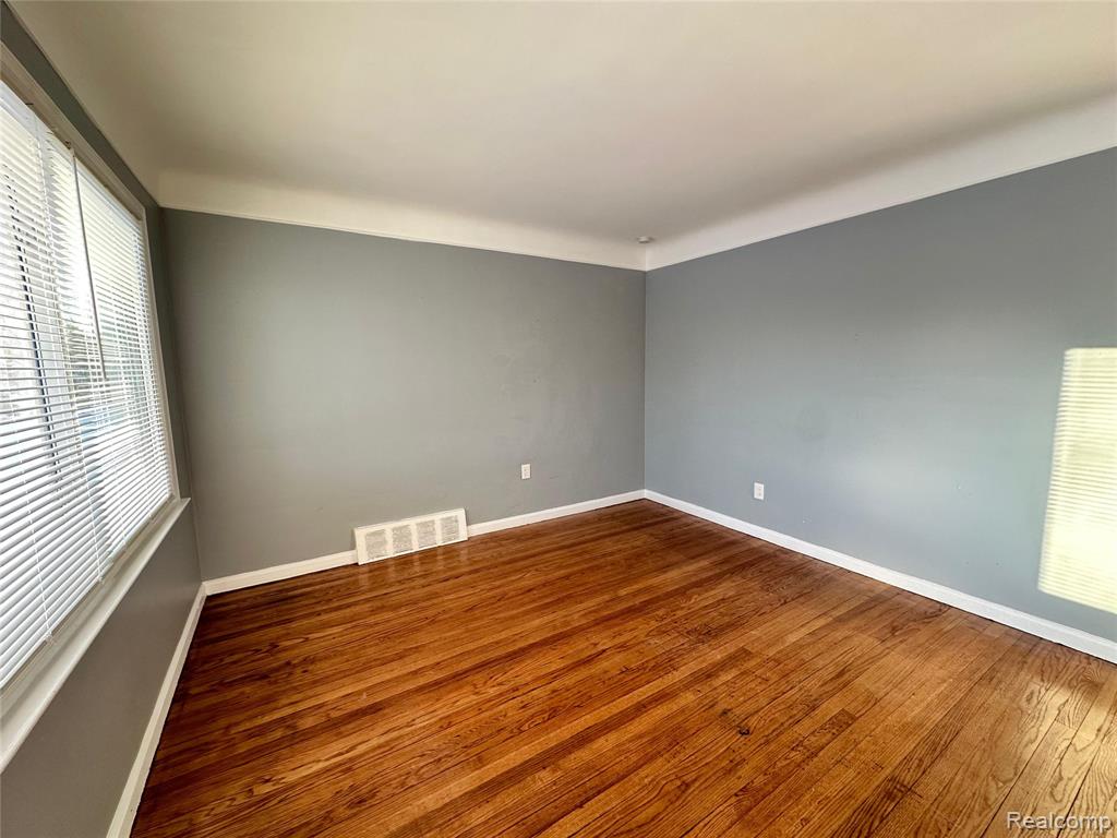 8685 Vaughan Street, Detroit, MI 48228 — Photo 2