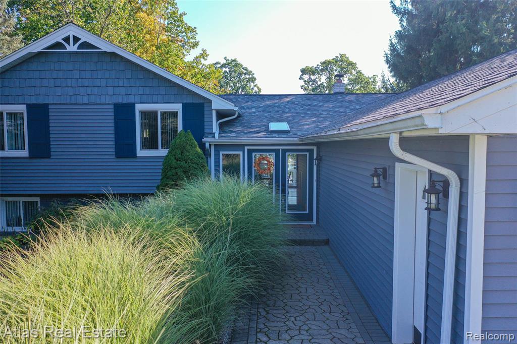 9449 Ridge Road, Goodrich Vlg, MI — Photo 4