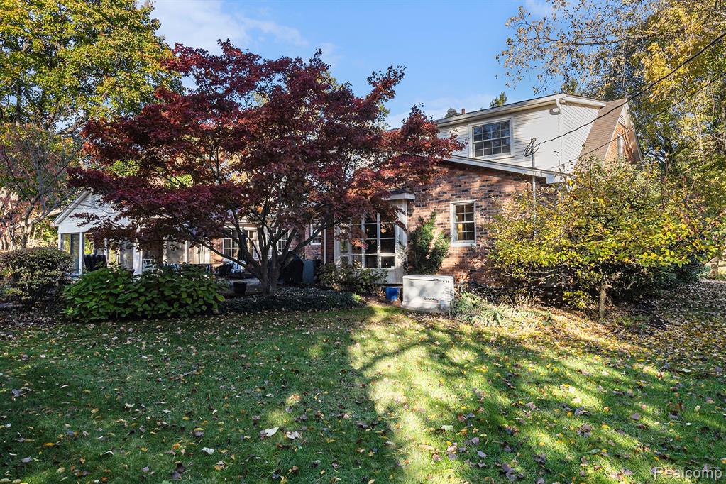 4597 Broughton Drive, Bloomfield Hills, MI 48301 — Photo 53