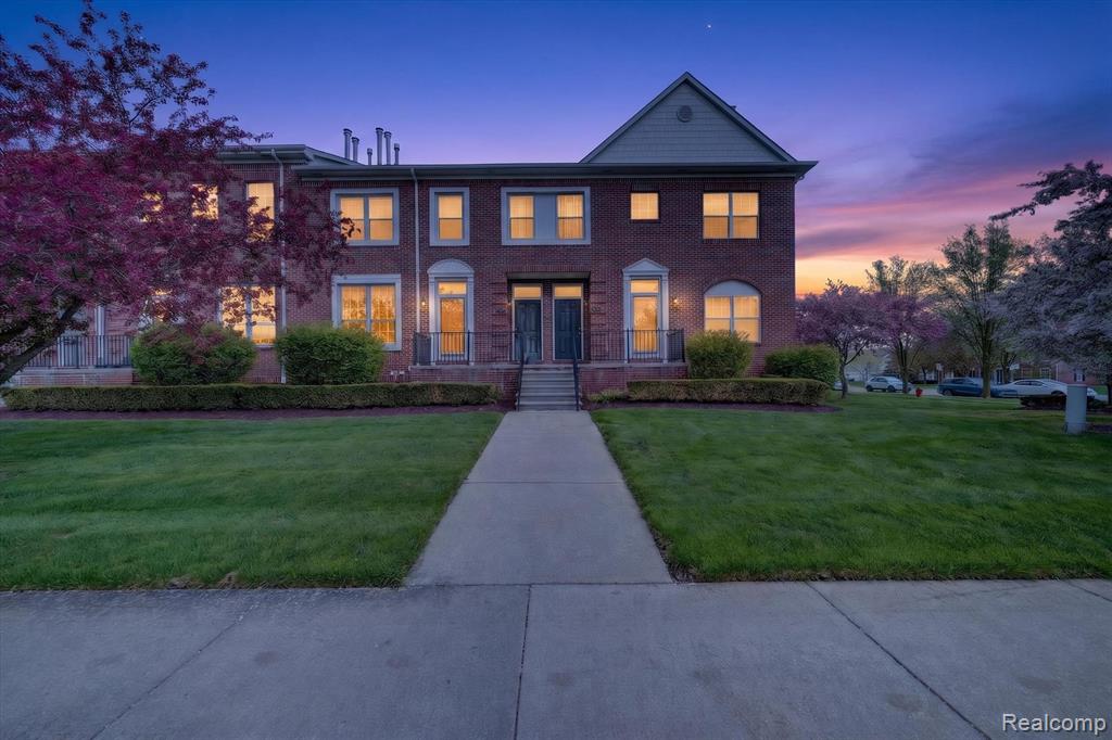 43027 Strand Drive, Sterling Heights, MI 48313 — front exterior