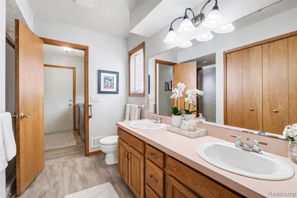 8412 Bellechasse Drive, Davison, MI 48423 — Photo 10