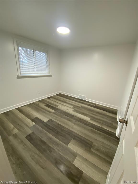 4031 HILLCREST, Highland, MI 48356 — Photo 14