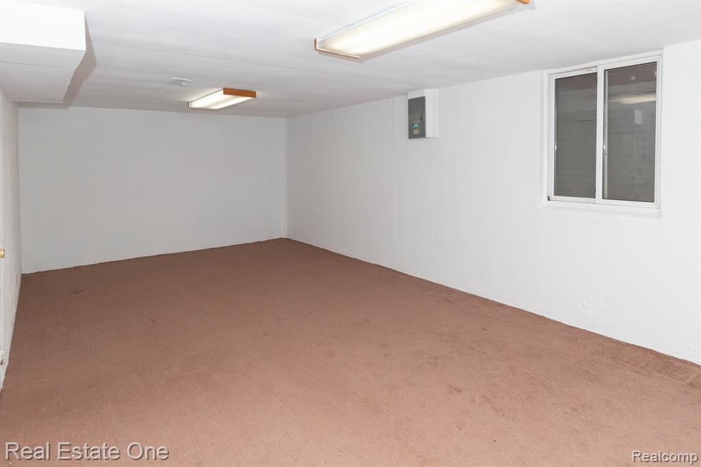 861 Kirts Boulevard, Troy, MI 48084 — Photo 24