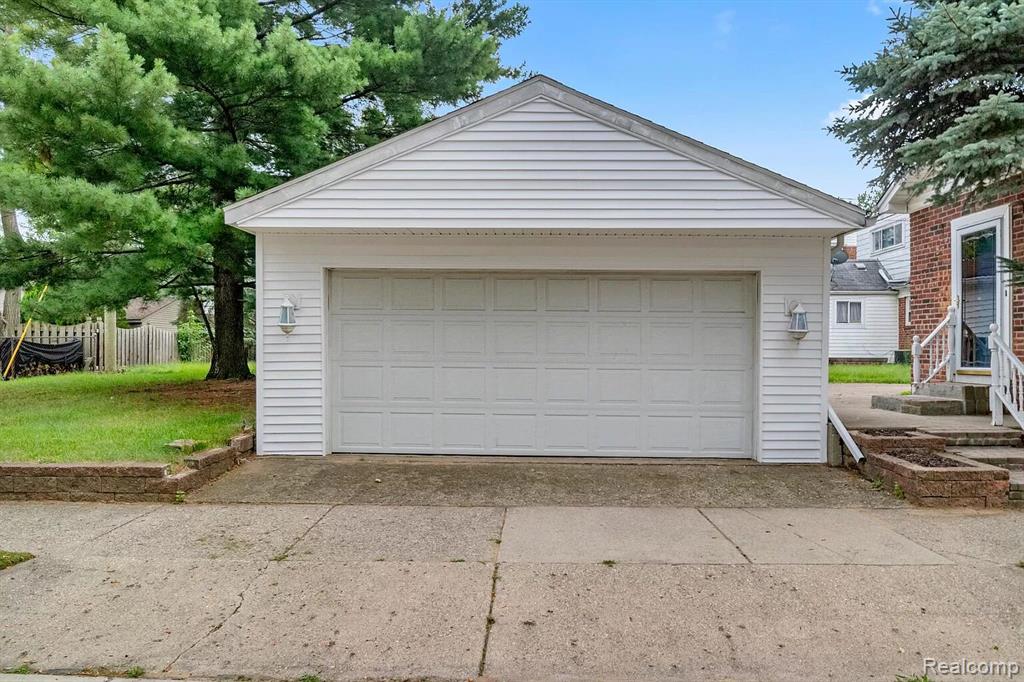 460 N Franklin Street, Dearborn, MI 48128 — Photo 29