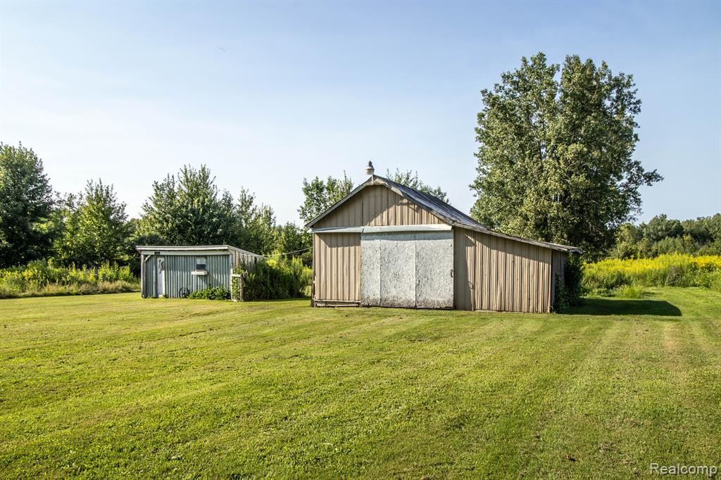 4585 Burt Road, Birch Run, MI 48415 — Photo 89