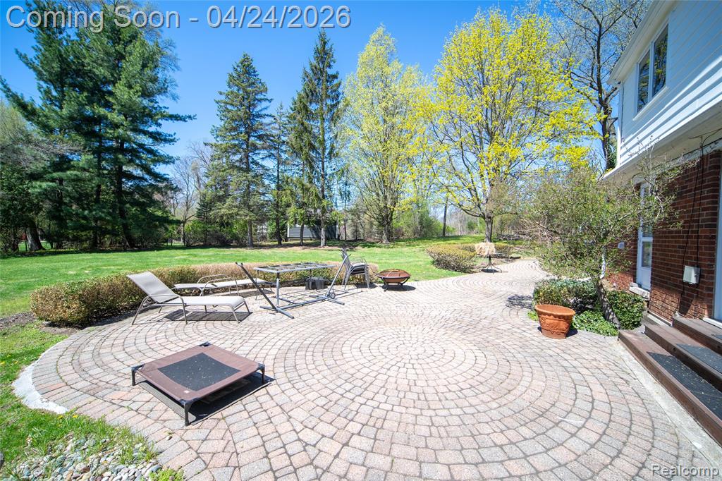 24531 Bloomington Drive, Franklin, MI 48025 — Photo 4