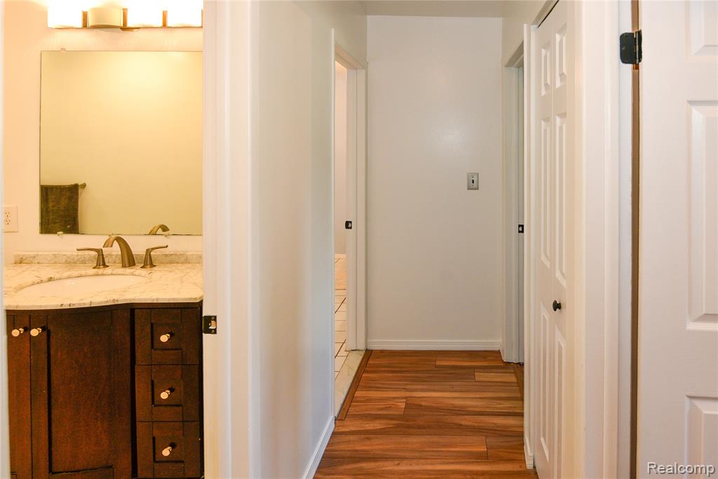 47940 Mallard Drive, Chesterfield, MI 48047 — Photo 42