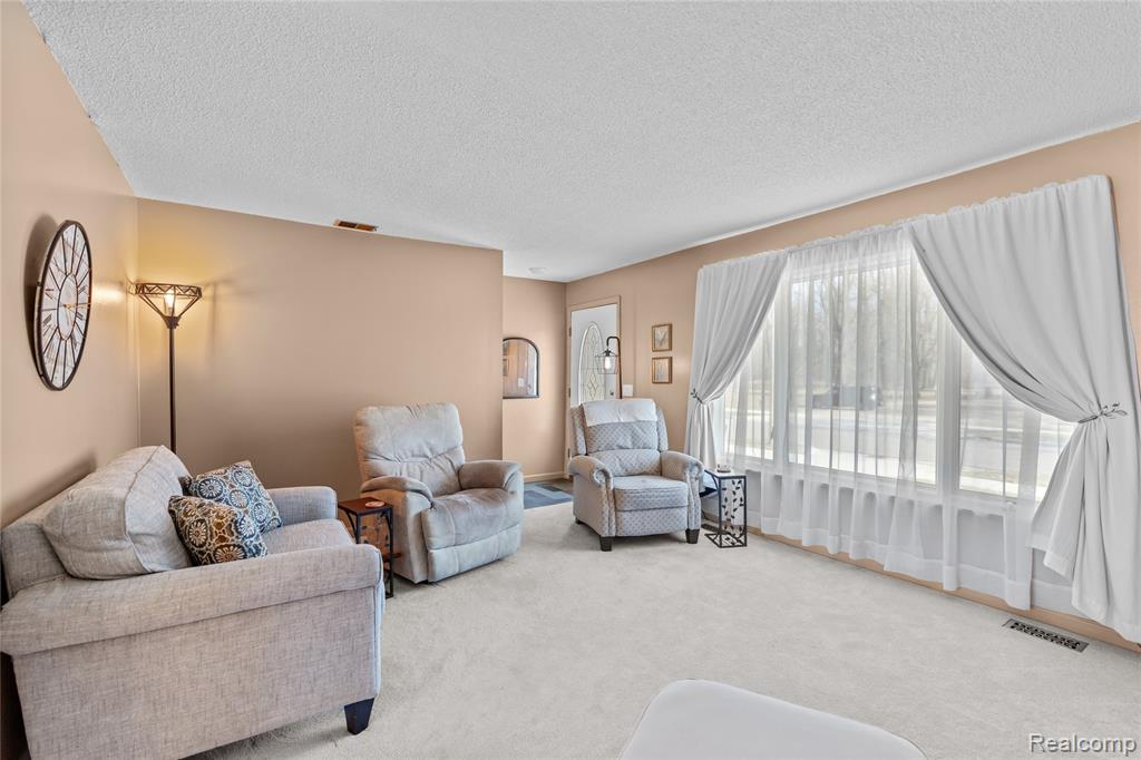 5354 Winshall Drive, Swartz Creek, MI 48473 — Photo 26