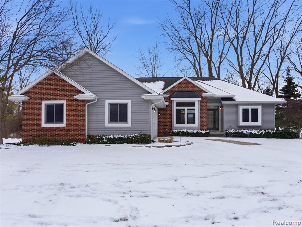 1393 Eden Gardens Drive, Fenton, MI 48430 — Photo 55