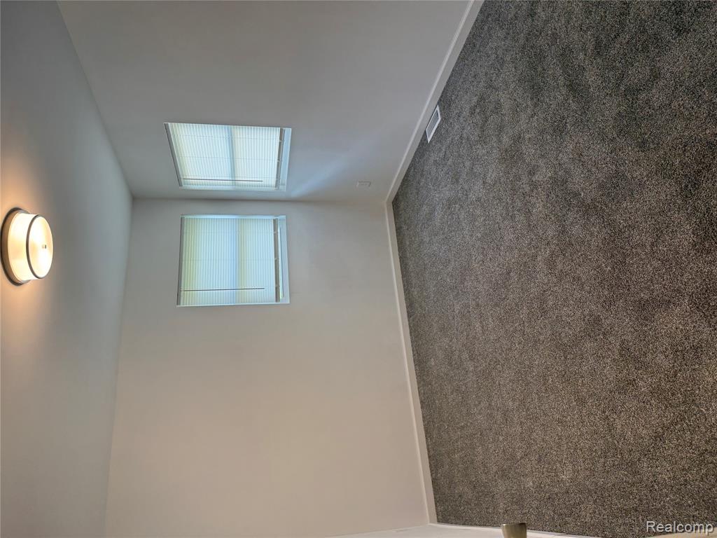 106 E Hopkins Avenue, Pontiac, MI 48340 — Photo 29