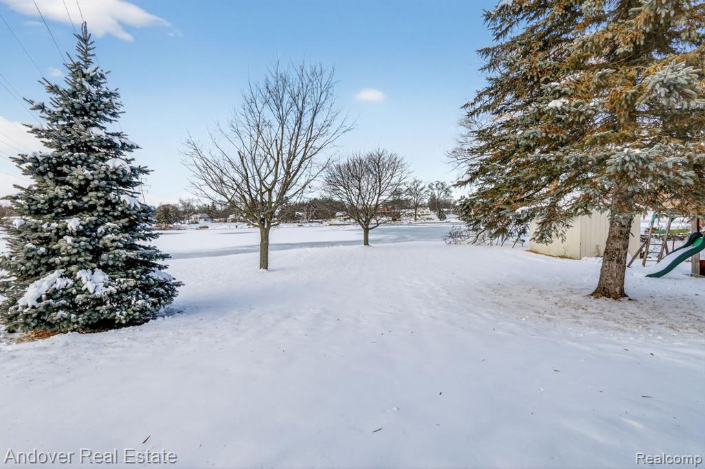 4055 Mitchell Drive, Flint, MI 48506 — Photo 31