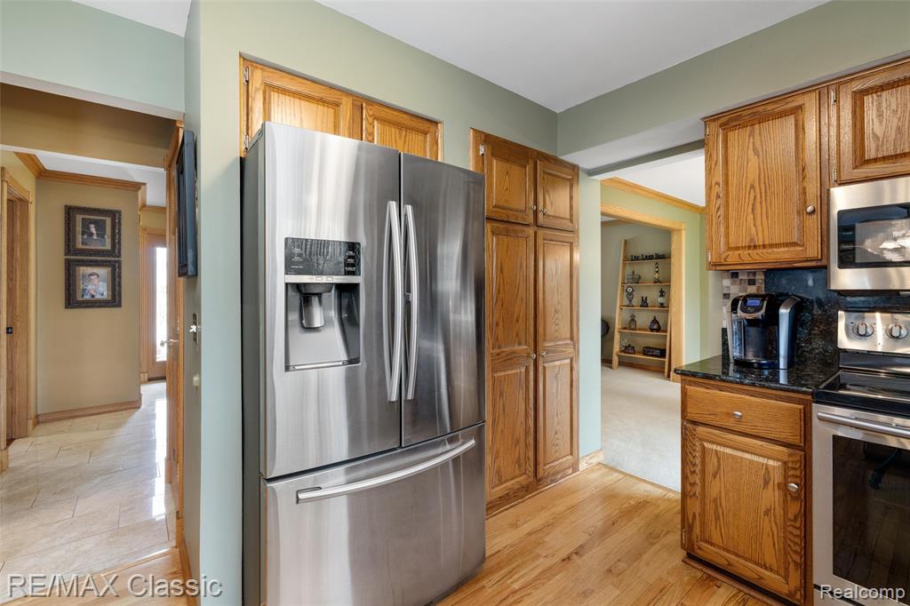 17183 Summit Drive, Northville, MI 48168 — Photo 9
