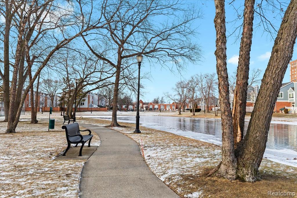 294 Main Sail Court, 22, Detroit, MI 48207 — Photo 44