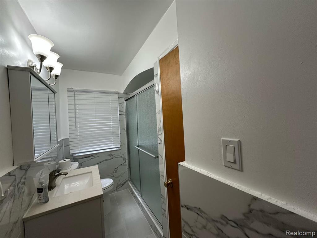 431 N DENWOOD Street, Dearborn, MI 48128 — Photo 6