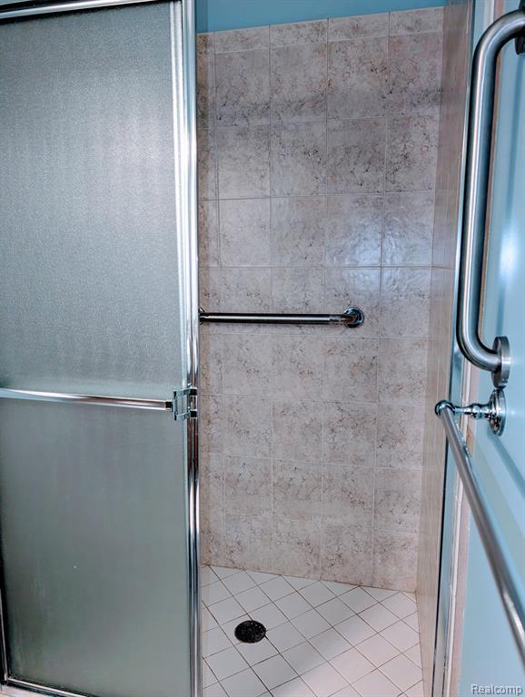 4539 CRESENT Drive, 52, Trenton, MI 48183 — Photo 9