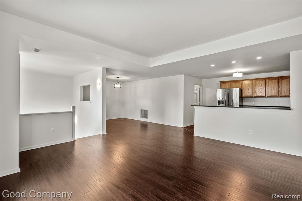 5548 Acorn Lane, Sterling Heights, MI 48314 — Photo 10