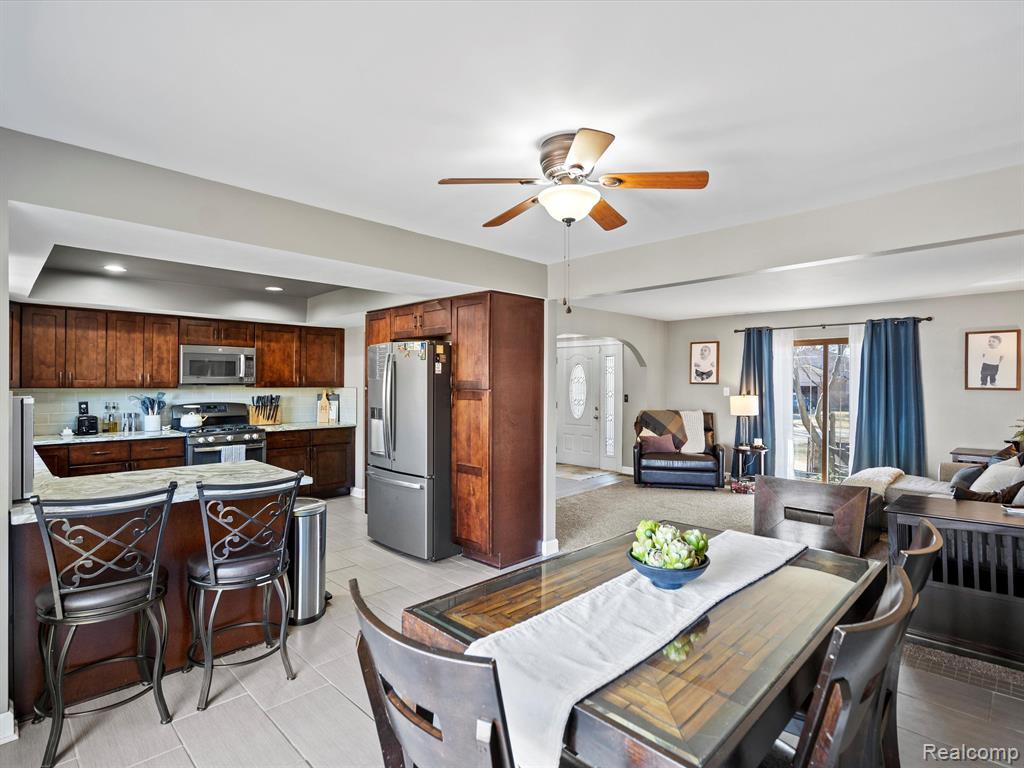 42268 SYCAMORE Drive, Sterling Heights, MI 48313 — Photo 14