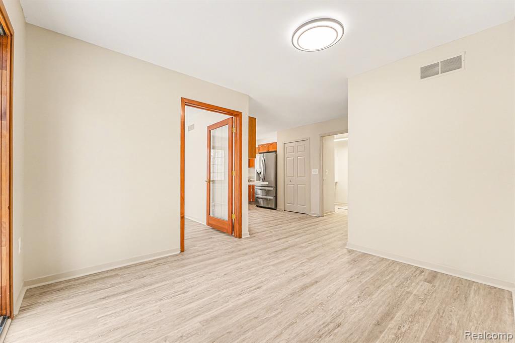 4977 Briarwood Circle, West Bloomfield, MI 48323 — Photo 11